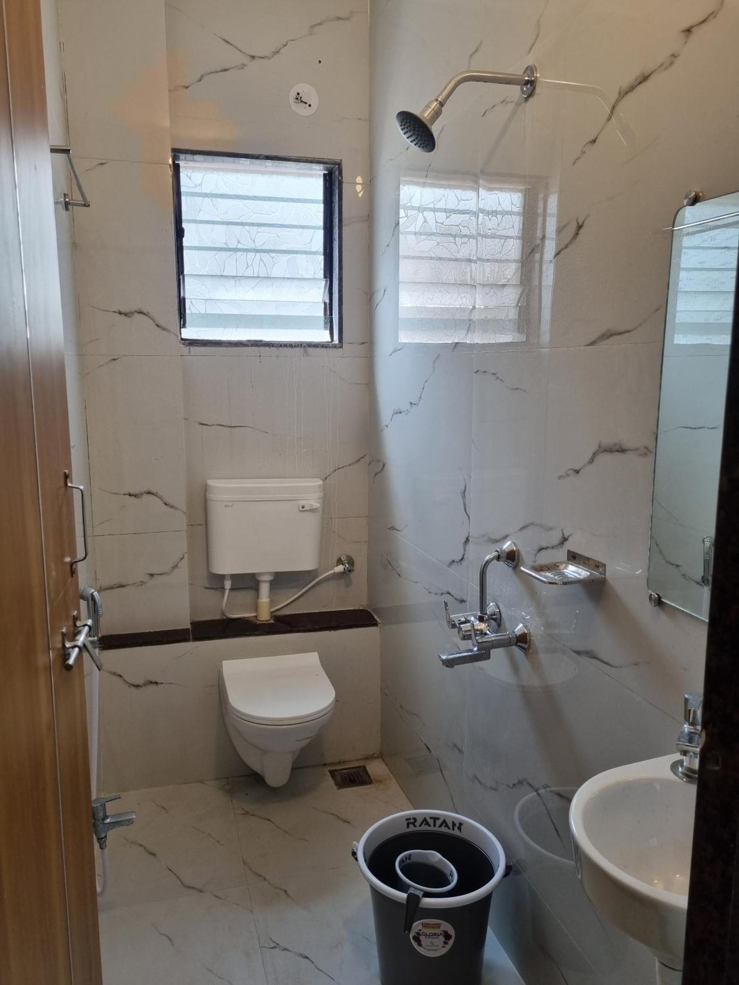 Vivanta Inn Lodge, Солапур Екстериор снимка